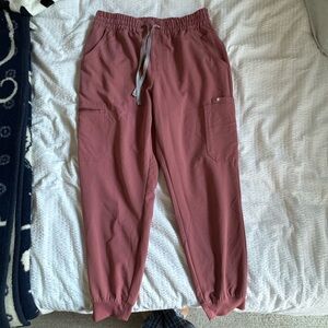 FIGS High Waisted Uman Relaxed Jogger Scrub Pant- Mauve